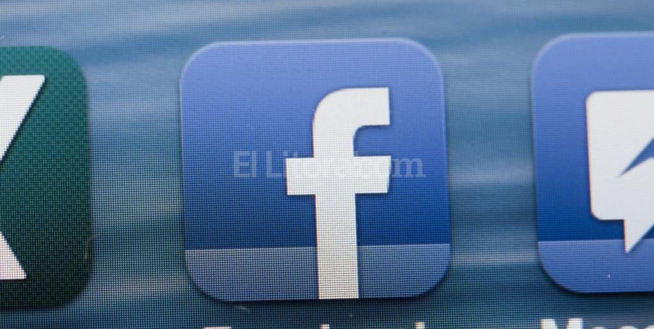 Alemania pide a Facebook que elimine los mensajes racistas