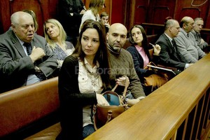 ELLITORAL_164605 |  Guillermo Di Salvatore Los padres de Serena también se hicieron presentes para escuchar las posiciones de cada una de las partes.