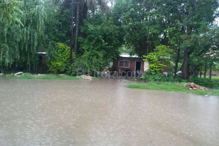 ELLITORAL_171211 |  Periodismo Ciudadano / WhatsApp Casas inundadas