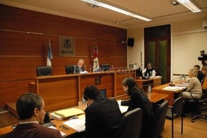 ELLITORAL_138890 |  Guillermo Di Salvatore El juez Eduardo Pocoví estuvo a cargo de la apertura del debate que se prolongará hasta el 17 de noviembre.