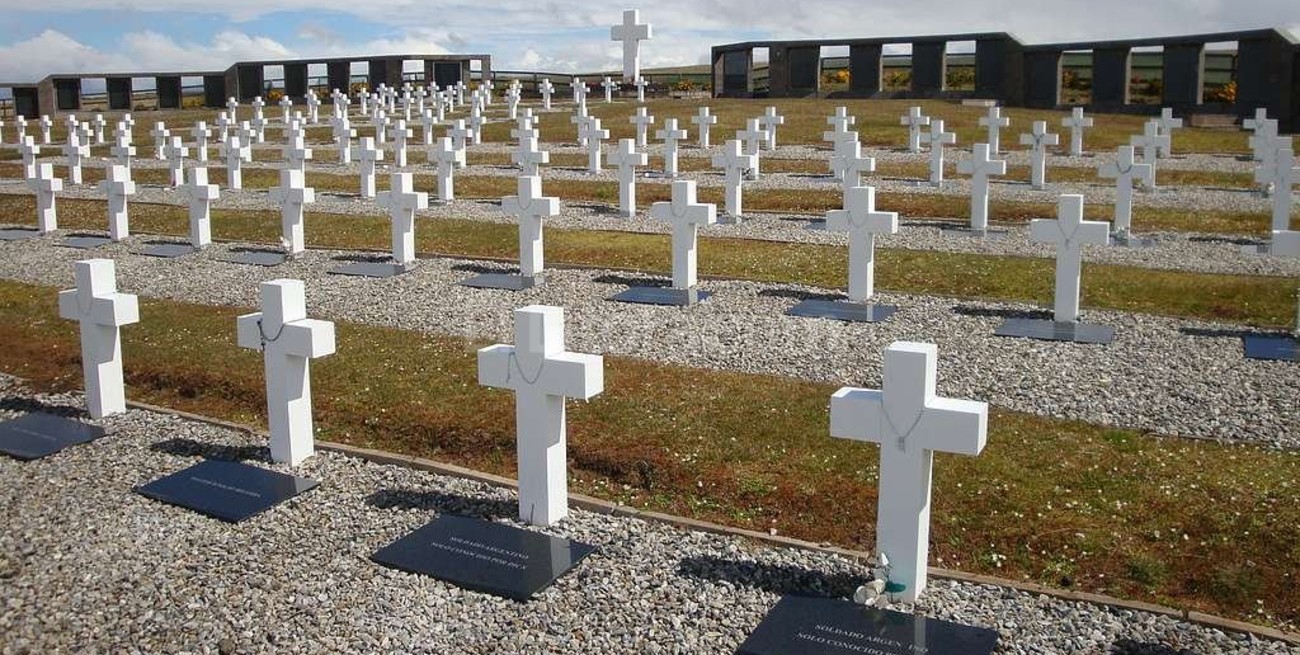 Negociaciones para identificar a los soldados argentinos NN enterrados en Malvinas
