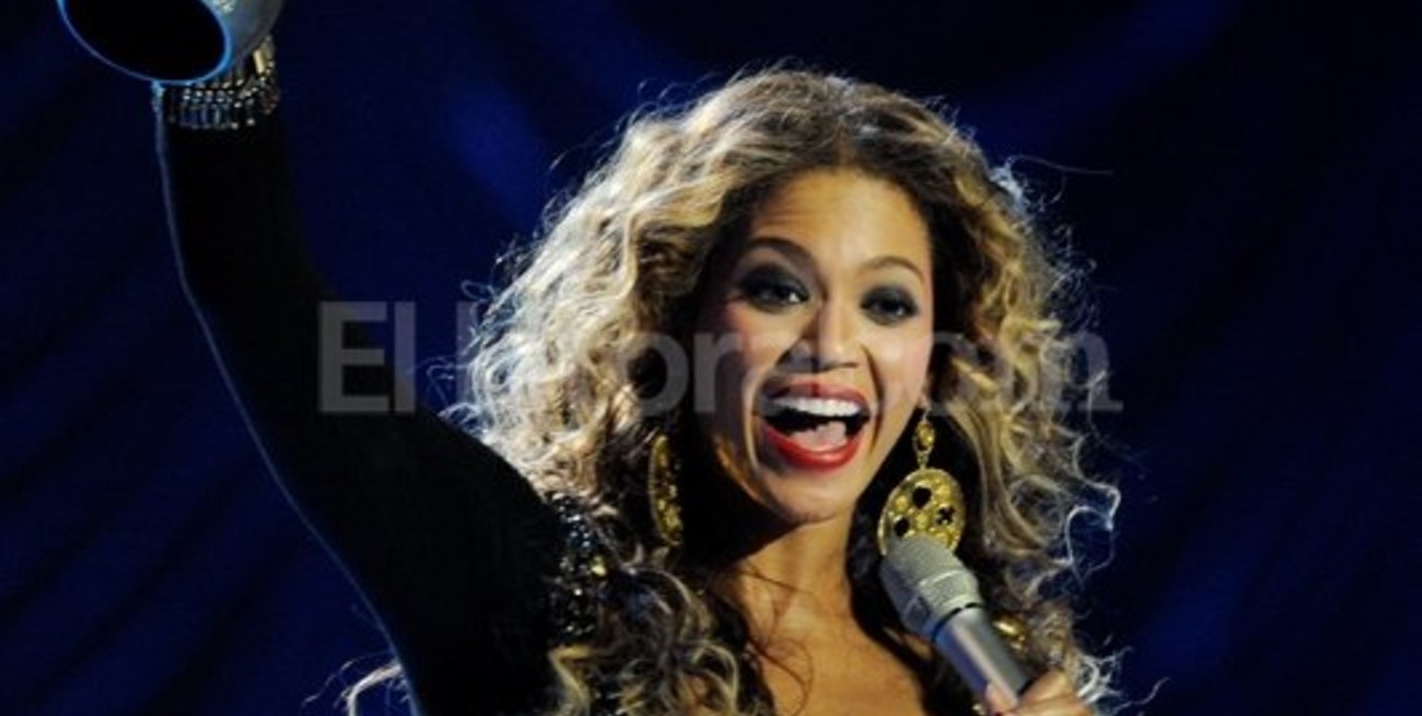 Beyoncé y Adele se disputan los Grammy