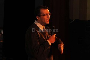 Guillermo Di Salvatore Si entendemos el funcionamiento del cerebro, nos será más fácil educar , dijo Valderrama (h).