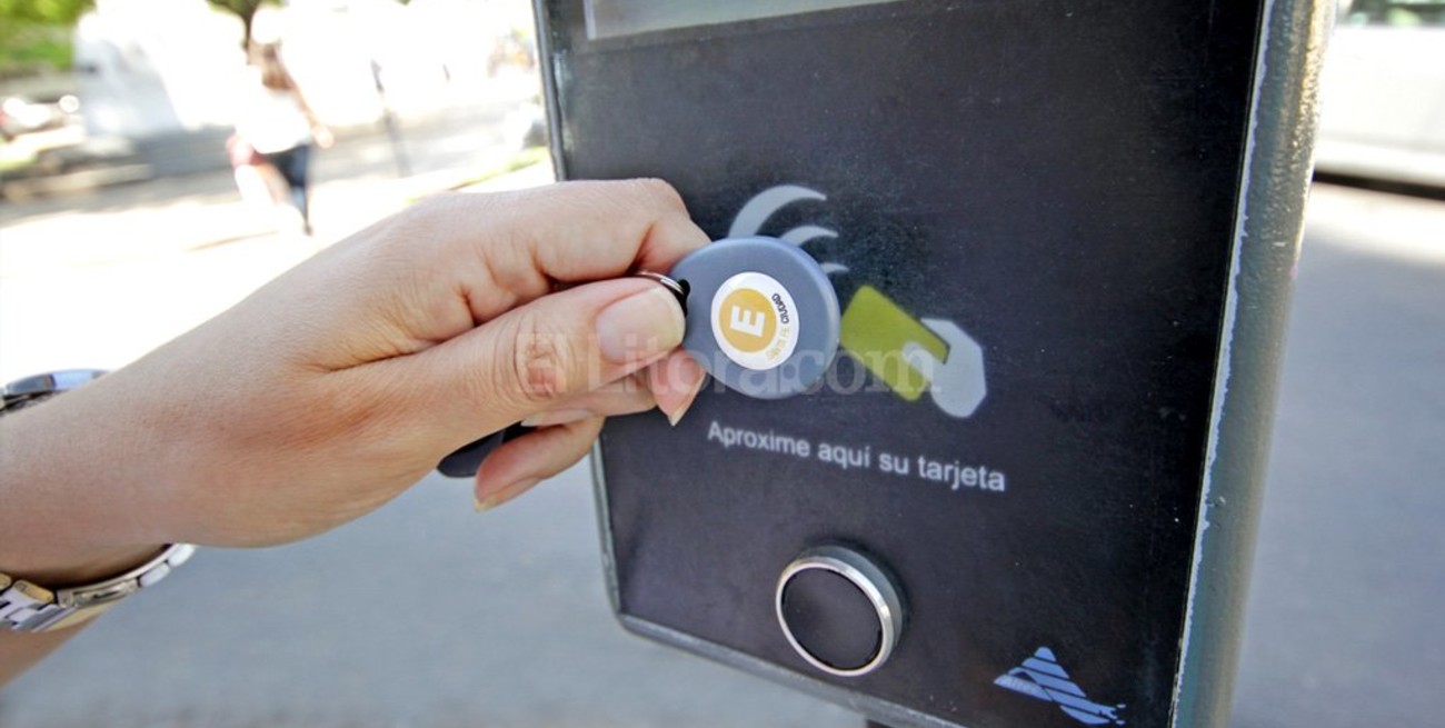 Llavero SEOM:  una alternativa para estacionar en parquímetros