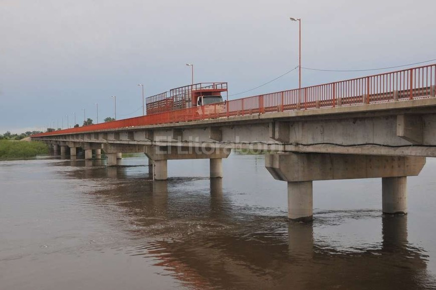 ELLITORAL_170661 |  Flavio Raina Este es el hidrómetro que está en uno de los aliviadores de la ruta 70, entre Recreo y Esperanza.