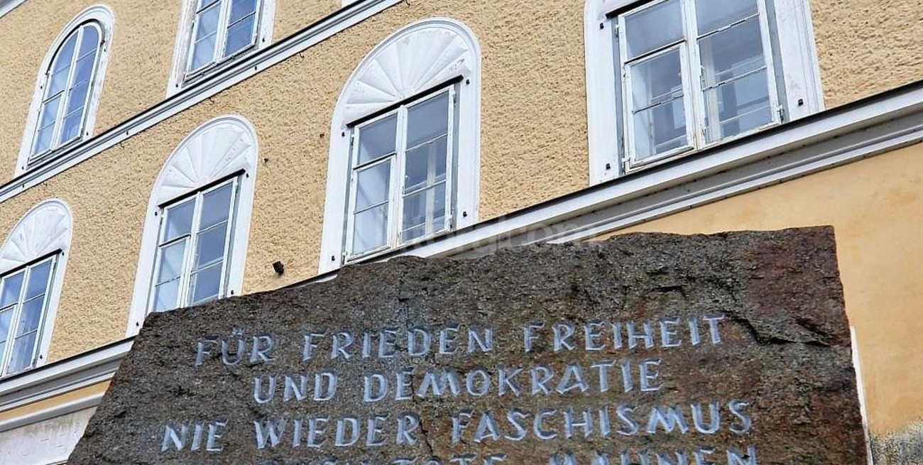 El gobierno de Austria expropia la casa natal de Hitler