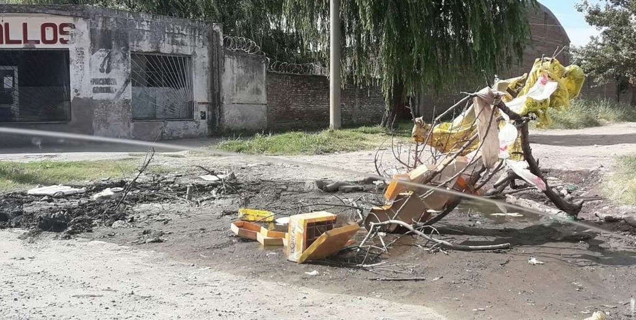 Reclamo de vecinos de barrio San José por el mal estado de la calle