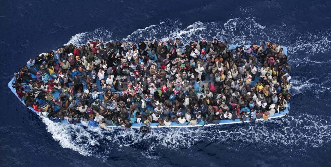 Al menos 200 inmigrantes murieron ahogados frente a las costas de Libia