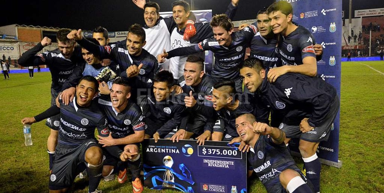Independiente Rivadavia eliminó a Huracán de la Copa Argentina