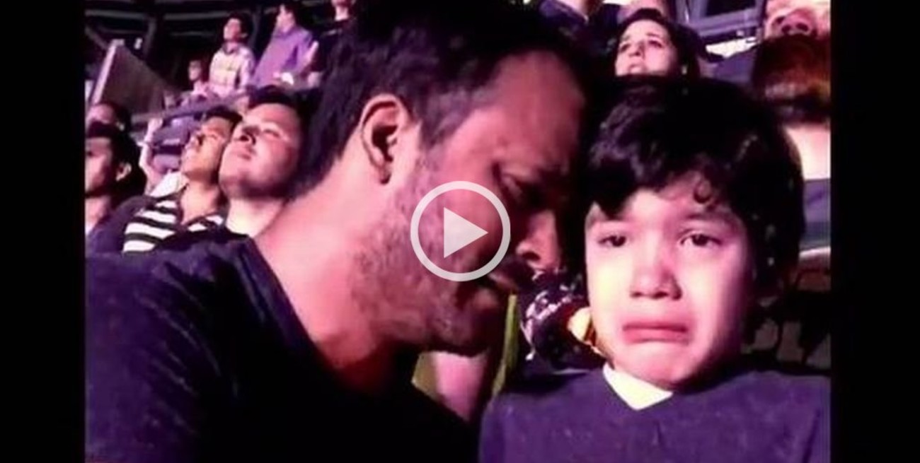 Emocionante: niño autista se conmueve en un sowh de Coldplay