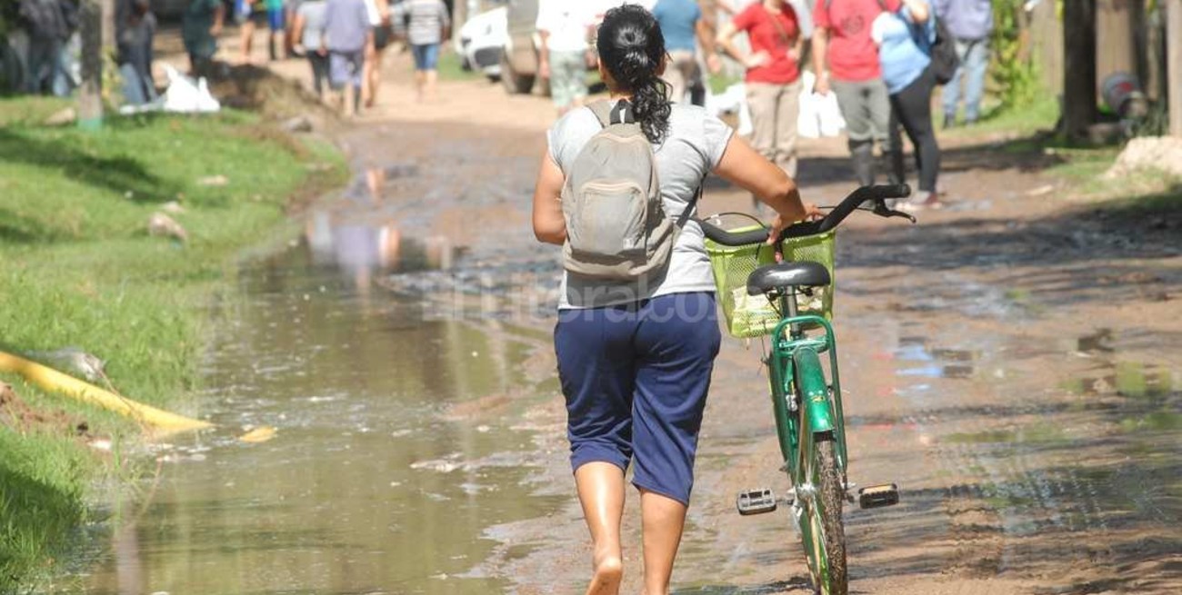 El avance del río inundó La Vuelta del Paraguayo