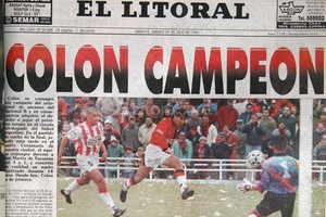 Archivo El Litoral La tapa de El Litoral con el ascenso de Colón