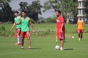 Prensa Club Atlético Unión Juan Pablo Pumpido comanda la primera práctica de pretemporada tatengue