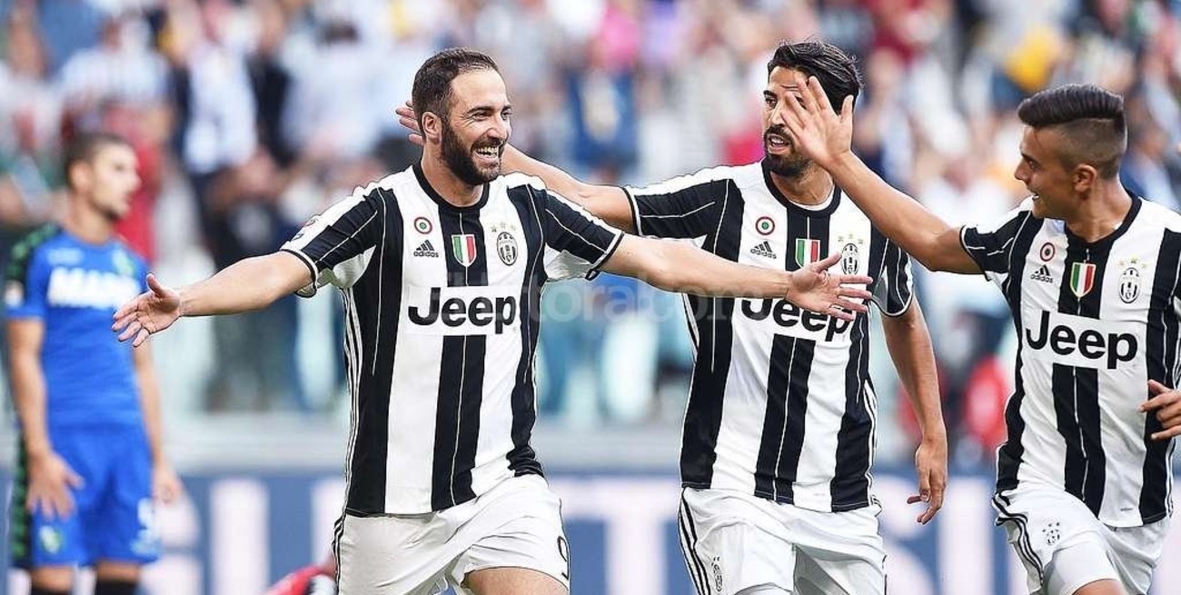 Doblete de Higuaín en la victoria de Juventus