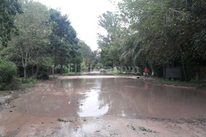 ELLITORAL_149879 |  Gentileza INA Así quedó la Calle del Sol en Villa California después de las intensas lluvias.
