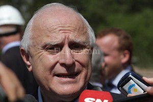 Mauricio Garín Iremos ajustando y ordenando algunas cosas para poder destinar más recursos a obra pública, a la producción... , dijo el futuro gobernador.