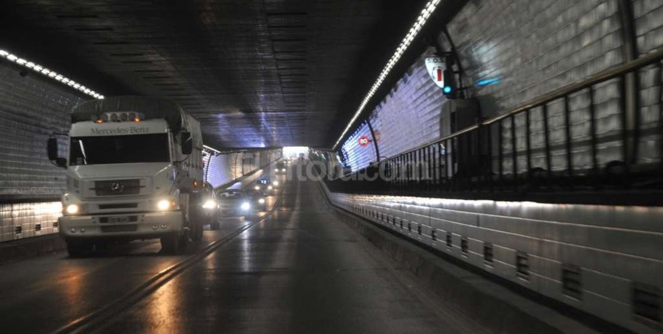 En 10 años podría colapsar el tránsito del túnel subfluvial
