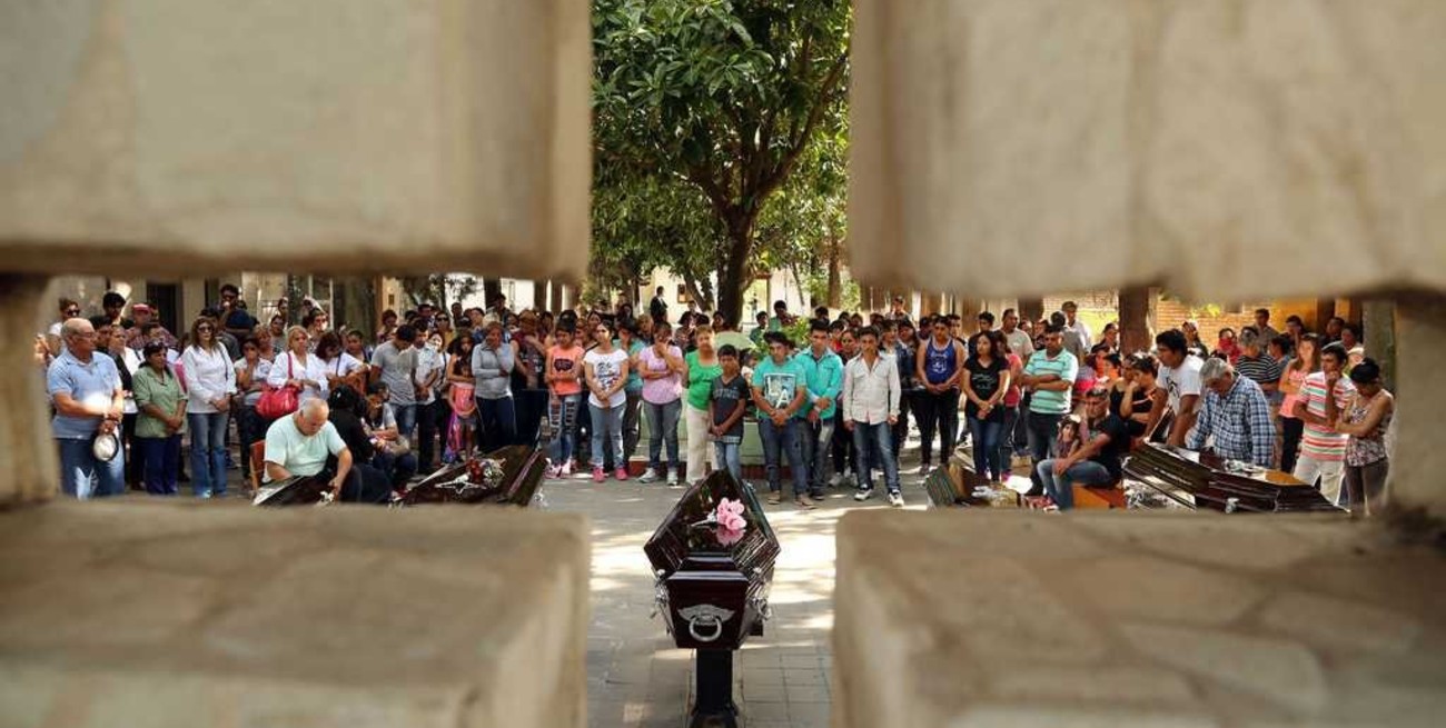 Inhumaron a las víctimas de la masacre de Villa del Carmen