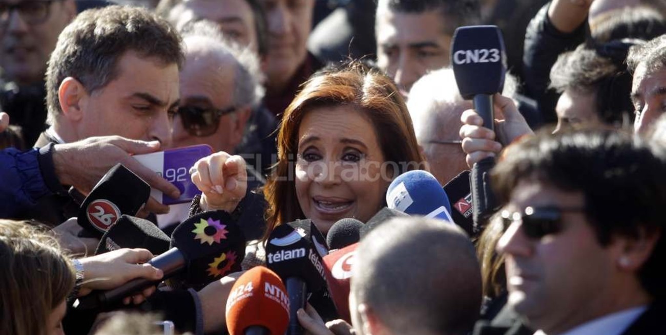 La justicia ordenó bloquear cajas de seguridad de la familia Kirchner