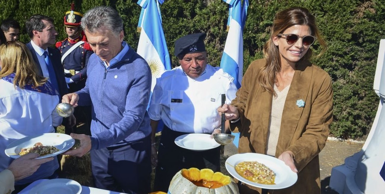 Macri instó a los argentinos a "ponerse de acuerdo" para "crecer y derrotar a la pobreza"