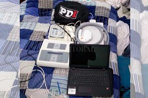 Archivo El Litoral La mujer, de 39 años, estuvo 48 horas privada de la libertad, acusada por el delito de  ejercicio ilegal de la medicina , cometido entre 2018 y 2019 en el departamento San Jerónimo.