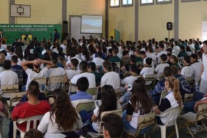 Gentileza Gobierno de Santa Fe La propuesta está orientada a todos los establecimientos educativos que no tienen posibilidad de realizar la tradicional visita guiada a la obra interprovincial.