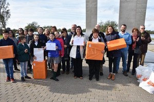 Guillermo Di Salvatore Reconocidos. Los alumnos de las escuelas Nuestra Señora de Lourdes; Domingo Guzmán Silva; y la Escuela Nuestra Señora de Fátima, fueron las premiadas por el municipio y la empresa Bahco.