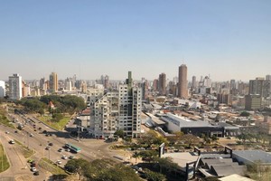 ELLITORAL_211855 |  Flavio Raina Miércoles de sol en la capital provincial.