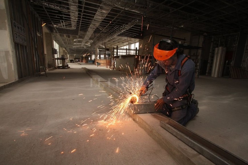 ELLITORAL_217470 |  Guillermo Di Salvatore. Nuevo Iturraspe. Los trabajos marchan de acuerdo al cronograma y la provincia estima que en diciembre se terminaría la obra.