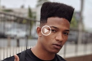 Captura digital Desmond Amofah, conocido entre los youtubers como  Etika .