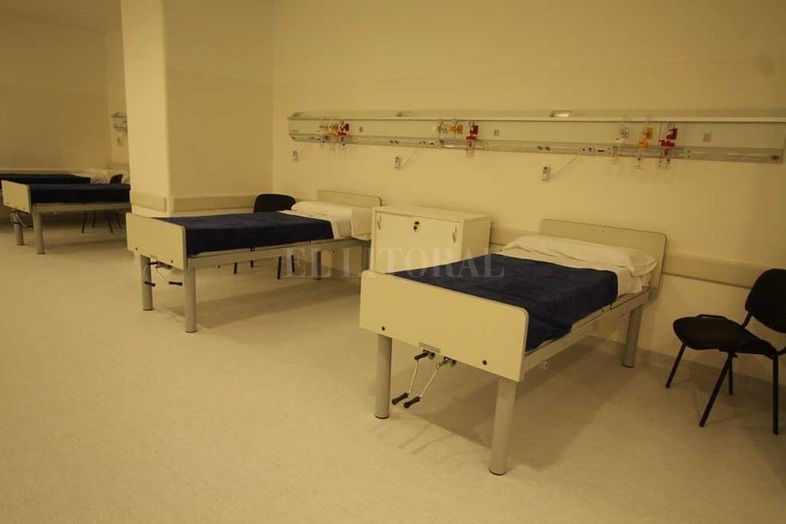 ELLITORAL_203158 |  Guillermo Di Salvatore Hospital de día. El servicio será de baja complejidad y de asistencia transitoria. Estará destinado para quienes deban pasar varias horas luego de ser intervenido intensivamente, con estudios y prácticas médicas.