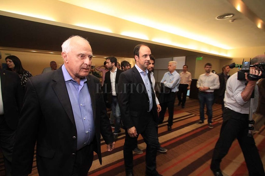 ELLITORAL_199261 | Pablo Aguirre. La alianza entre radicales y socialistas duró una década. Este año, compitieron por separado en las elecciones legislativas. En la foto, sus principales referentes: Miguel Lifschitz y José Corral.