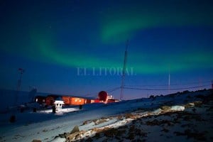 ELLITORAL_181249 |  Dirección Antártica
