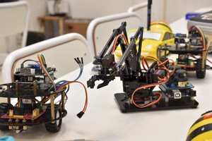 Flavio Raina En una de las jornadas se llevarán adelante prácticas educativas mediadas por recursos y herramientas digitales y audiovisuales como robots, videojuegos, tablets, smartphones, pizarras didácticas, entre otros.