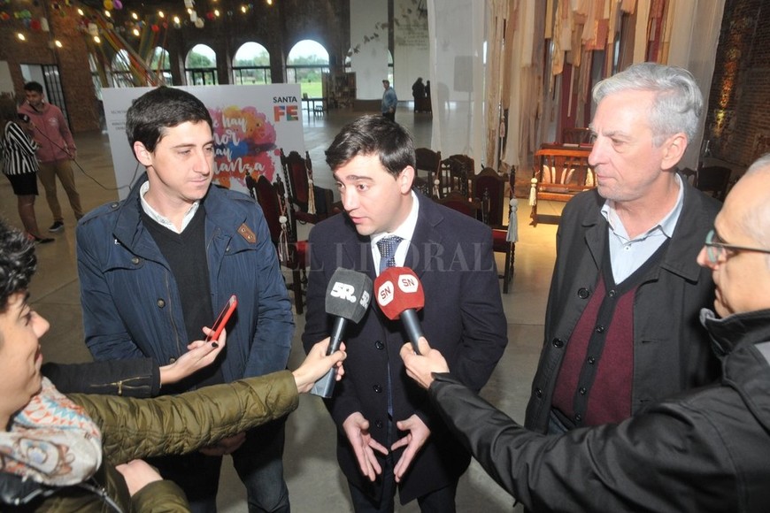 ELLITORAL_212862 |  Flavio Raina De la celebración participaron Matías Figueroa Escauriza, secretario de Gestión Pública de la provincia de Santa Fe; Julio  Paco  Garibaldi, Diputado provincial del Socialismo; Pedro Cantini, secretario de Producciones, Industrias y Espacios Culturales de la provincia.