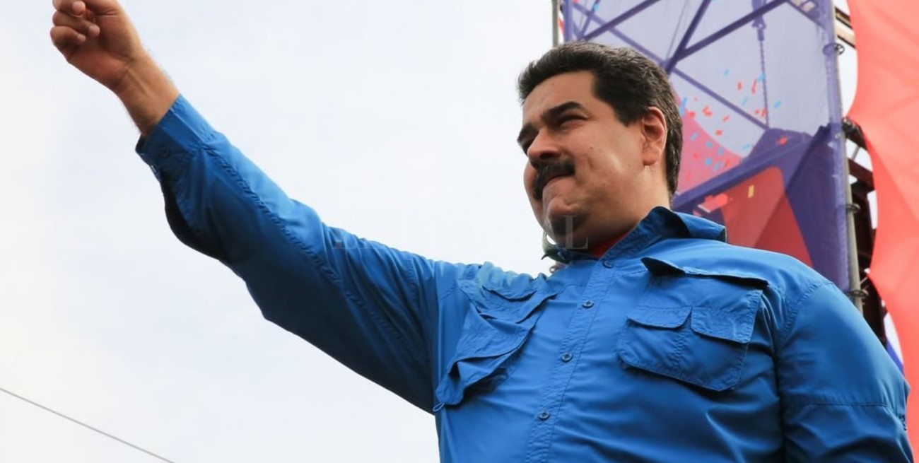 En campaña por la reelección, Maduro decretó aumento del salario mínimo 