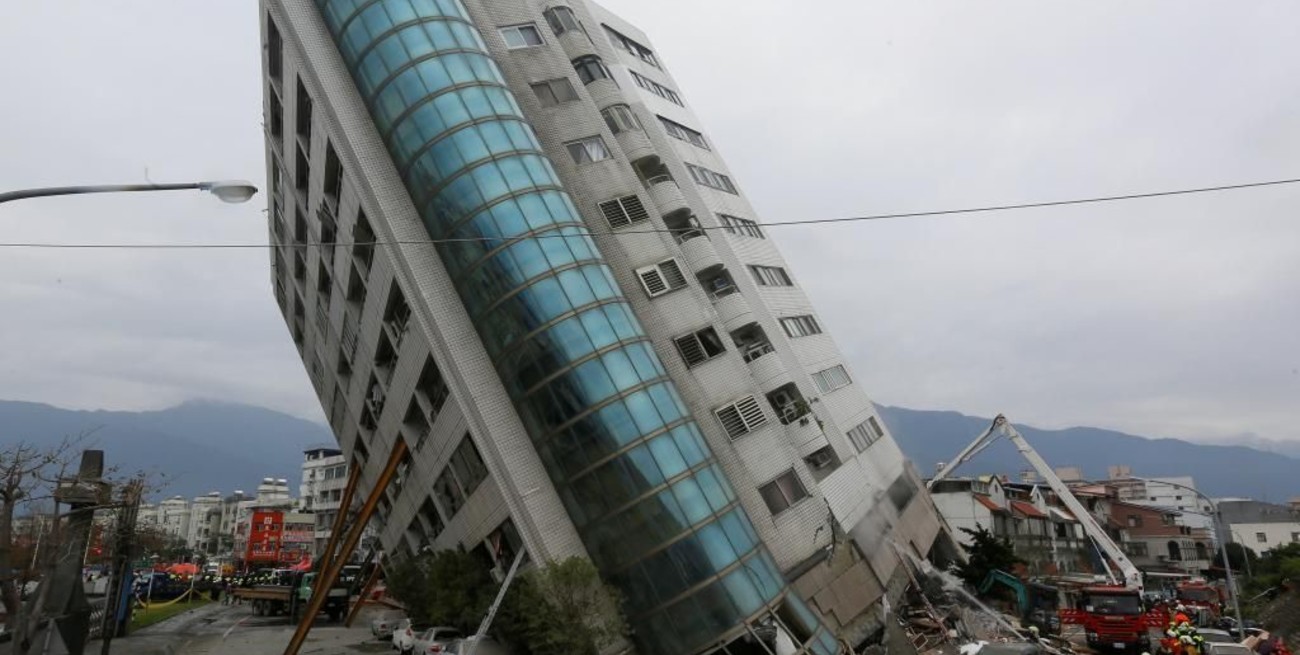 Ascienden a 4 los muertos y 225 los heridos por el terremoto en Taiwán 