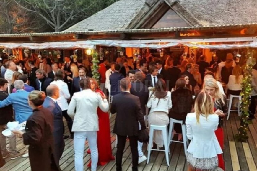 ELLITORAL_197303 |  Internet 200 invitados festejaron con ellos