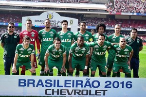 ELLITORAL_167777 |  Archivo El Litoral El equipo del Chapecoense antes del encuentro con el Sao Paulo en el estadio de Morumbi de Sao Paulo, Brasil, el 31/07/2016.