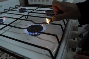 Internet Una familia de barrio Las Flores I sufrió principio de asfixia por utilizar el horno y la estufa para calentar su casa.