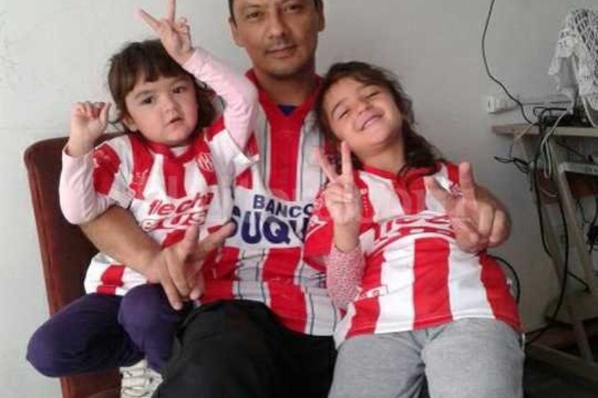 ELLITORAL_150375 |  Periodismo Ciudadano / WhatsApp Hinchas tatengues en Rosario