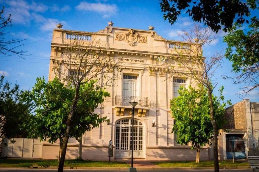 ELLITORAL_183520 |  Gentileza