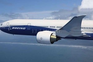 Archivo El Litoral Mientras el avión sobrevolaba el Atlántico, Montenegro asistió a la mujer y pudo salvarla.