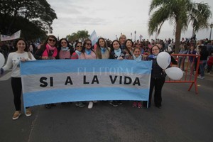 ELLITORAL_215307 |  Pablo Aguirre Si a la vida . A través de firmas buscan que los senadores nacionales por Santa Fe voten en contra de la ley de interrupción voluntaria del embarazo.