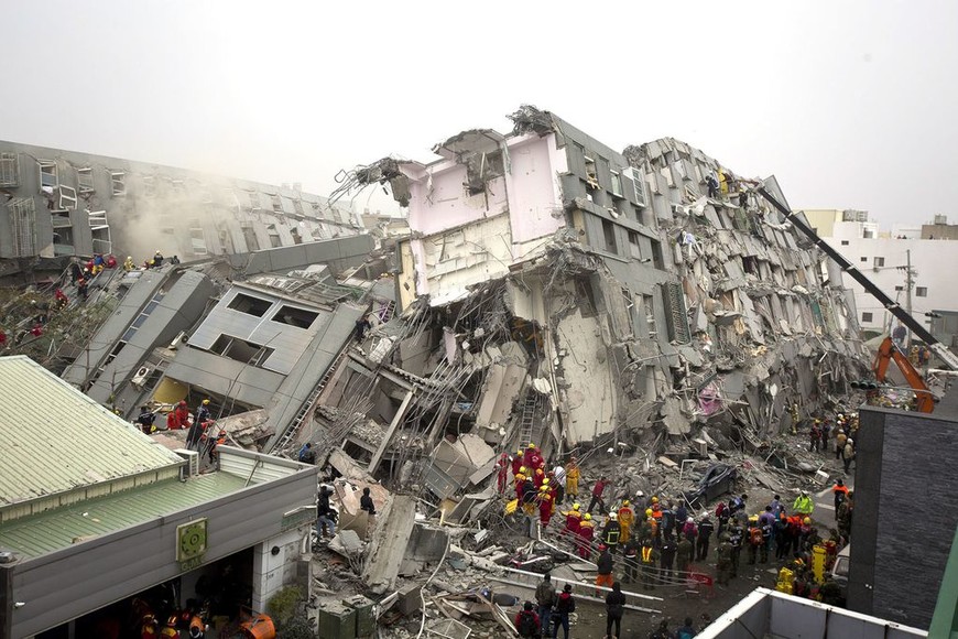 ELLITORAL_202964 |  Internet Un terremoto de 6,4 grados de magnitud en la escala abierta de Richter sacudió la isla de Taiwán la noche del martes.