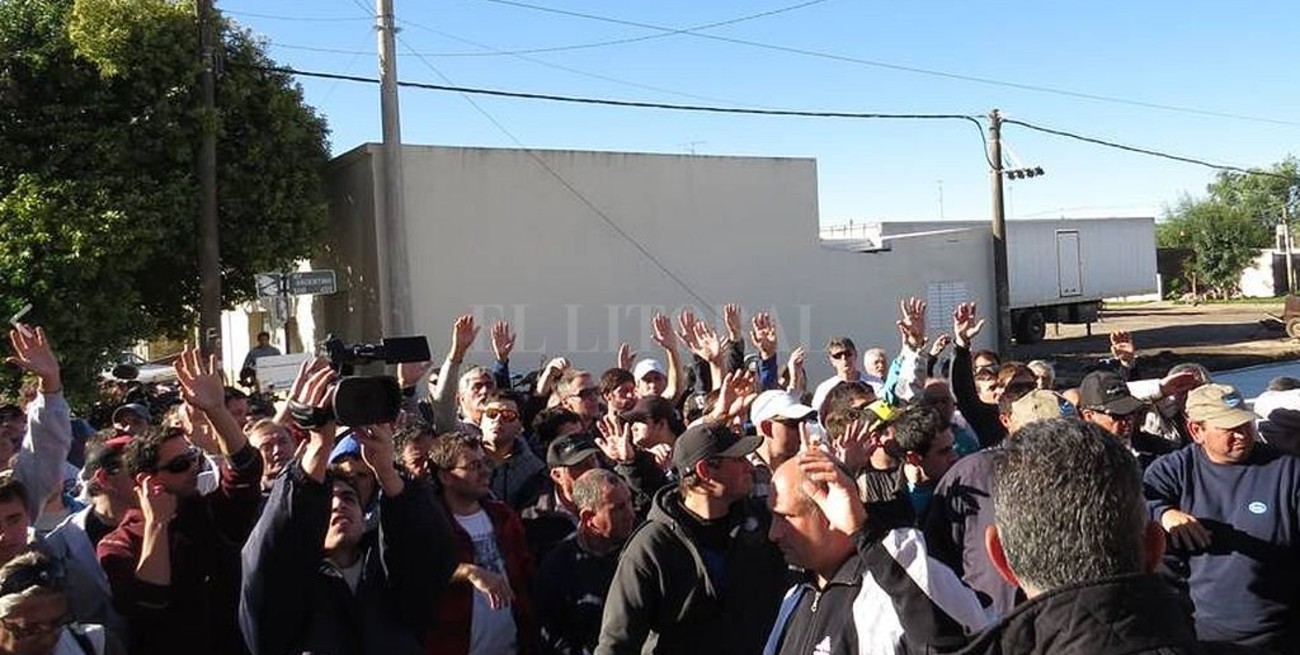 Gálvez: trabajadores de Sancor inician un paro por tiempo indeterminado