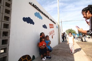 Guillermo Di Salvatore Los modernos jardines municipales utilizan la energía del sol para calentar agua sanitaria.