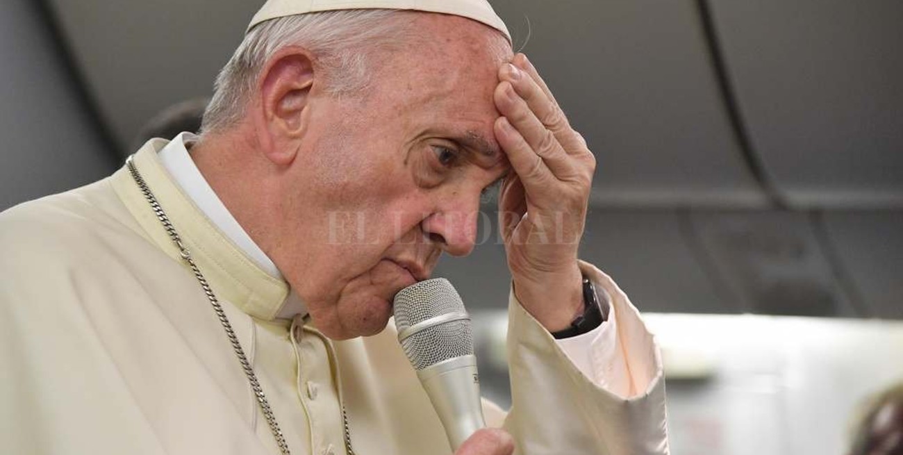 El Papa denunció el envenenamiento de la tierra y la contaminación de los mares