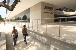 ELLITORAL_203153 |  Guillermo Di Salvatore El Cemafe abrirá sus puertas a la comunidad el próximo miércoles. En principio habrá diez especialidades médicas y los pacientes deberán asistir con un turno previo, otorgado en los centros de salud.