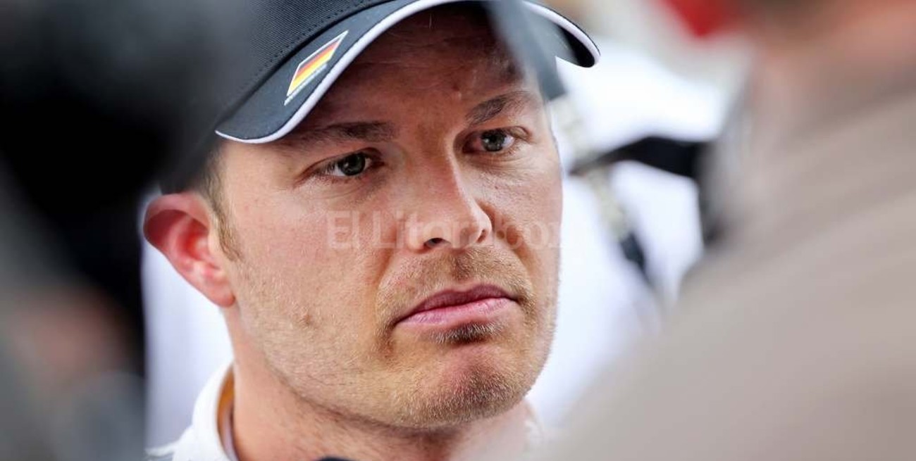 Rosberg logra la "pole" en Japón pero Hamilton promete pelea 